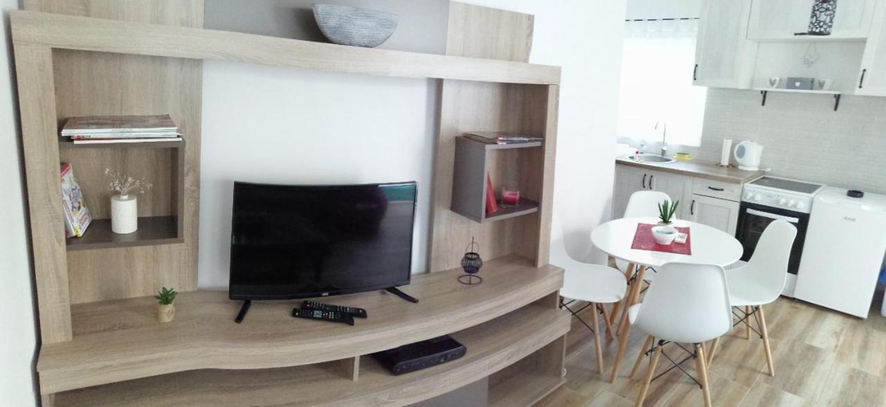 Apartman Gust Herceg Novi Eksteriør billede